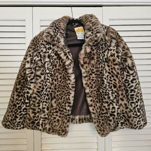 💚Fluffy Cheetah Print button jacket, Sz 10, EUC, pockets, snap closure